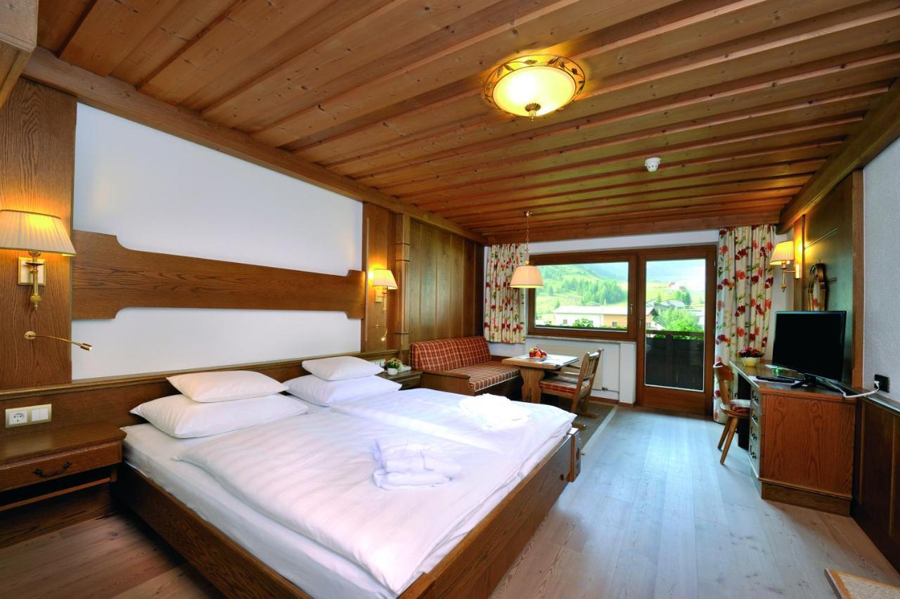 Alpenhotel Tirol Galtuer Luaran gambar